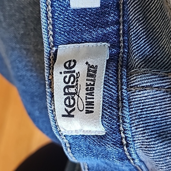 Kensington Jeans Light Wash High Rise Skinny Jeans - Picture 5 of 7